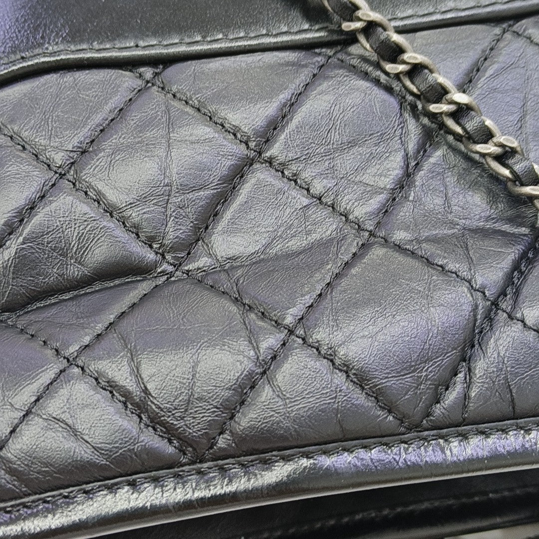 GABRIELLE Small Quilted Calfskin Gray