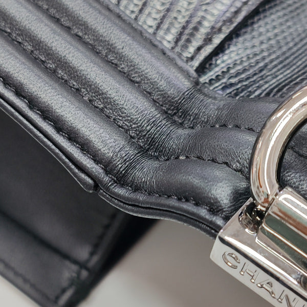 BOY CHANEL Medium Lambskin Black