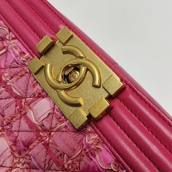 BOY CHANEL Medium Quilted Red