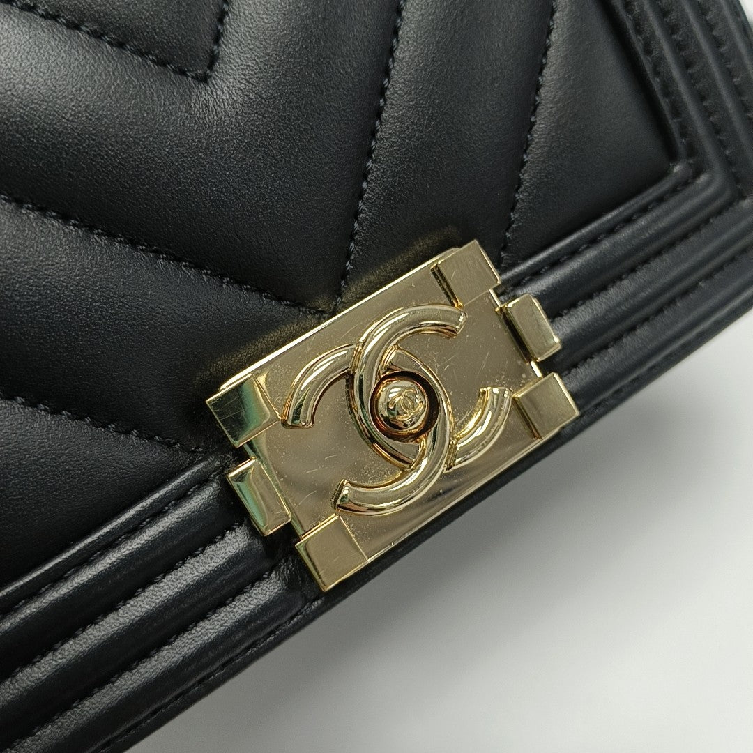 BOY CHANEL Chevron Grained Calfskin Black