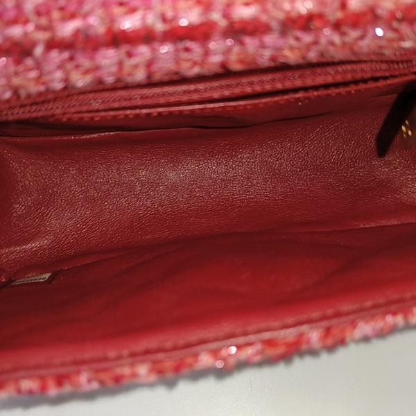 2.55 WOC Quilted Fabric Red