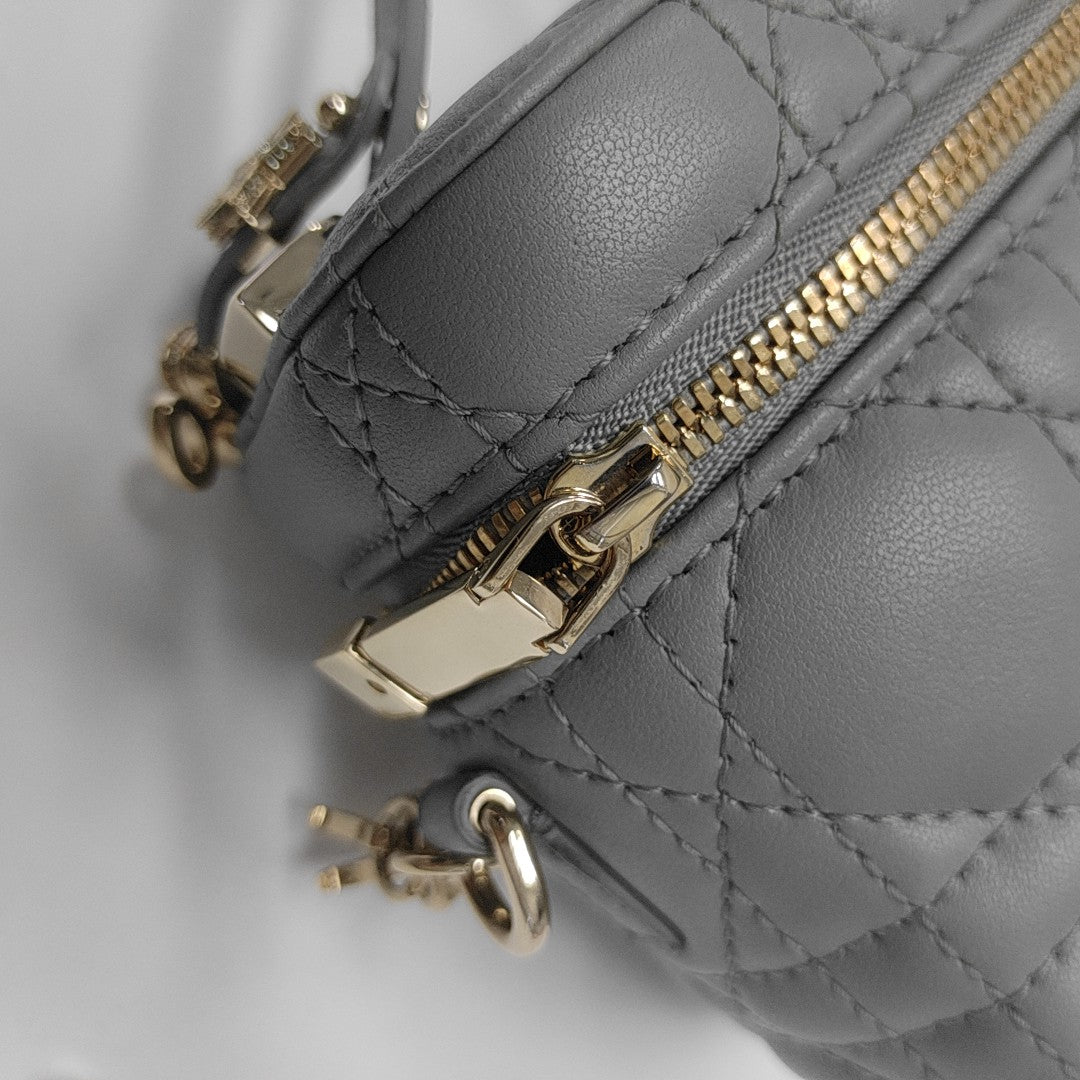 Vanity Lady Dior Cannage Calfskin Blue