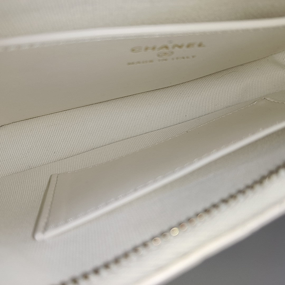 CHANEL 19 Small Quilted Calfskin White