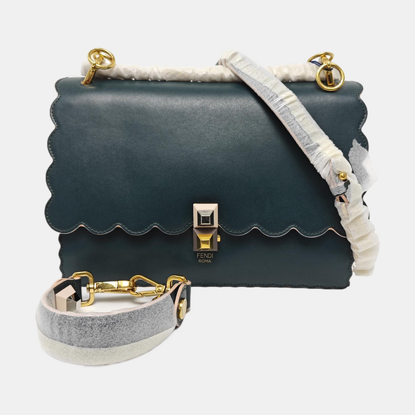 Kan I Medium Calfskin Green