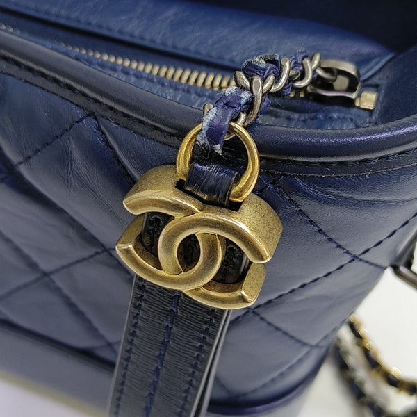GABRIELLE Small Quilted Calfskin Blue