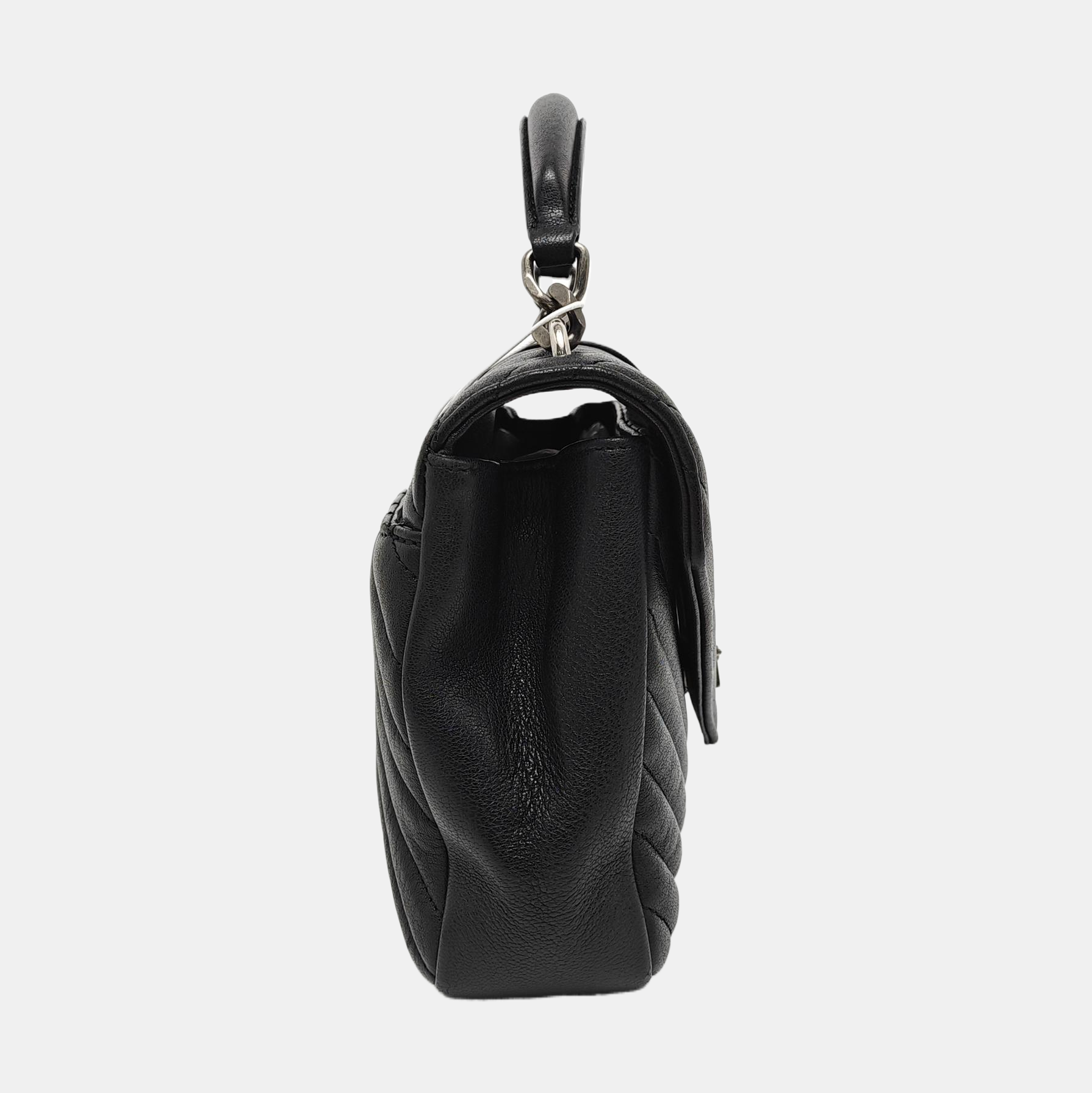 COLLEGE Medium Chevron Lambskin Black
