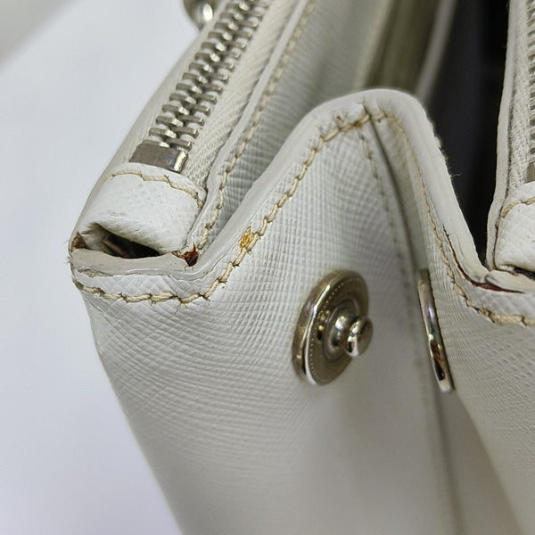 Galleria Medium Saffiano Calfskin White