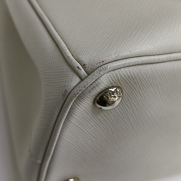 Galleria Medium Saffiano Calfskin White
