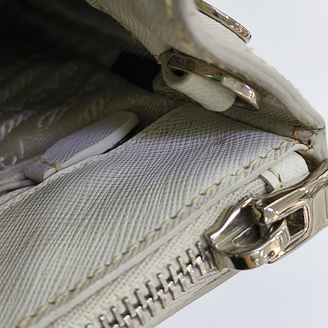 Galleria Medium Saffiano Calfskin White