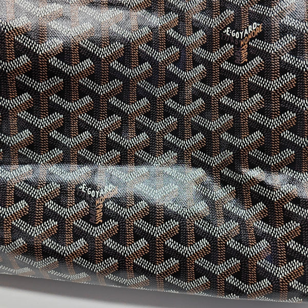 Saint Léger Coated Canvas Black