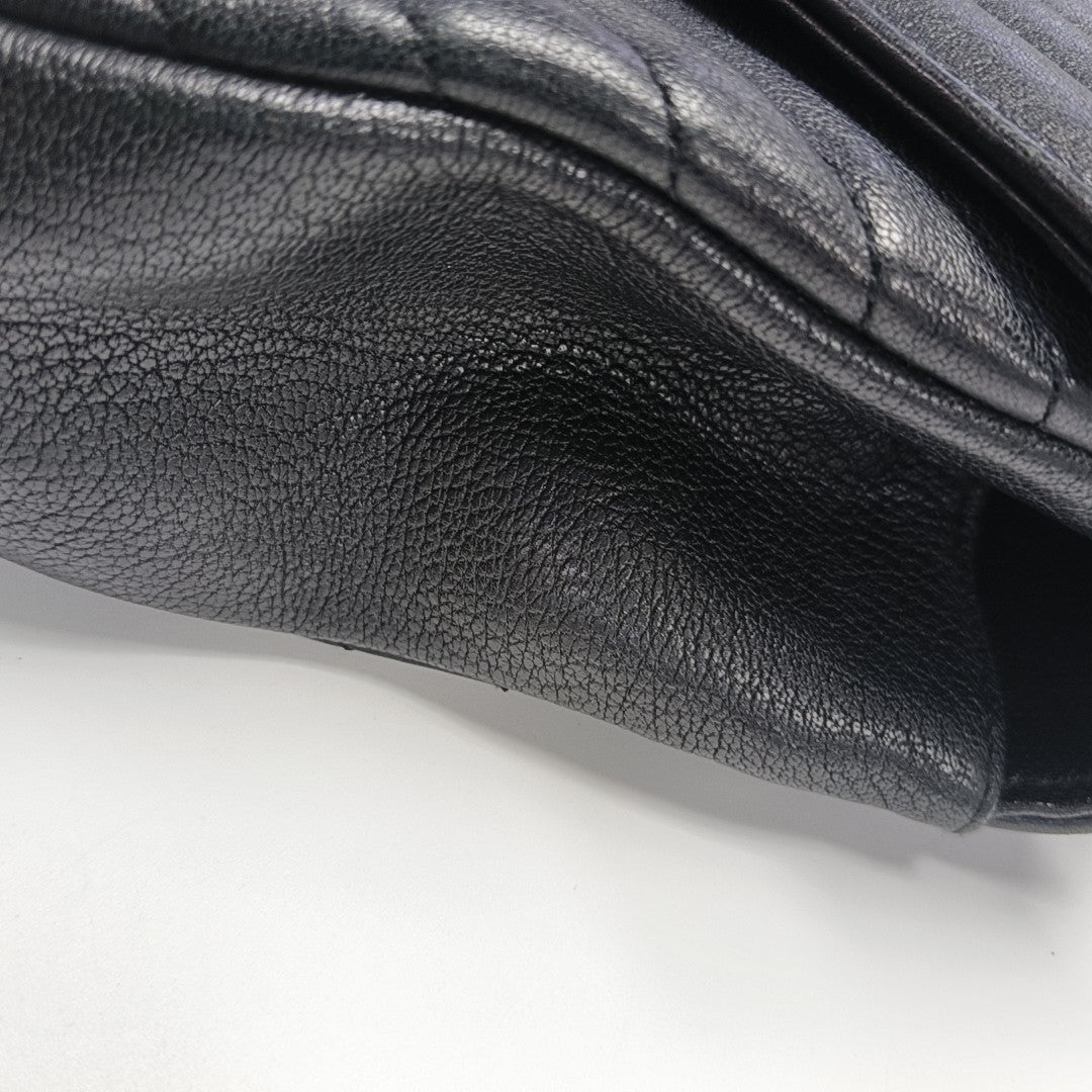 COLLEGE Medium Chevron Lambskin Black