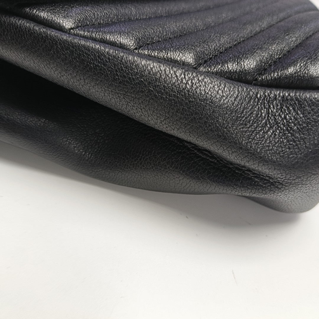 COLLEGE Medium Chevron Lambskin Black