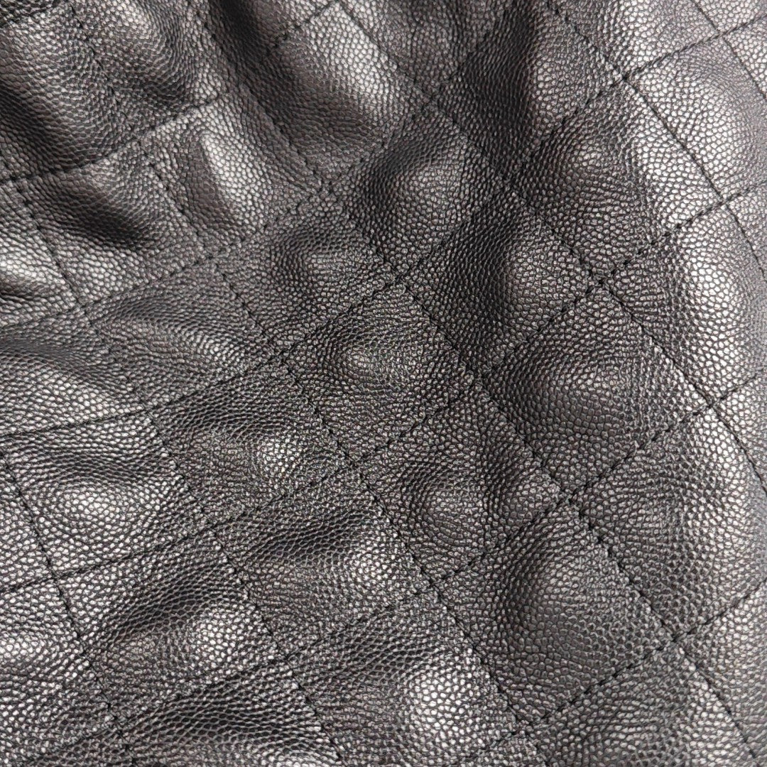 CHANEL 25 Medium Quilted Calfskin Black