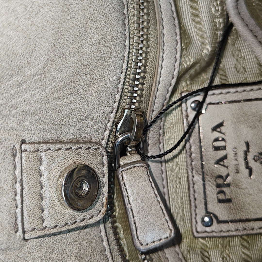 Gaufre Quilted Lambskin Gray