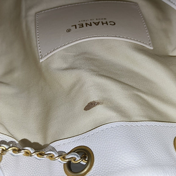 CHANEL 25 Mediano Piel de Becerro Acolchada Blanca