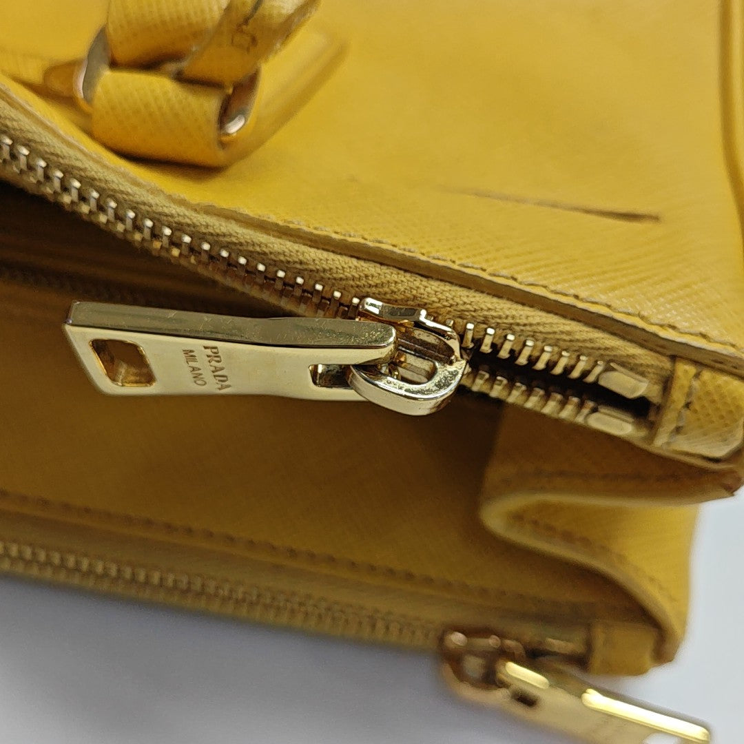 Galleria Large Saffiano Calfskin Yellow