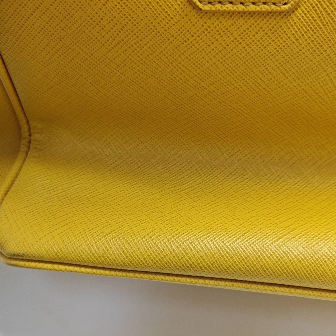 Galleria Large Saffiano Calfskin Yellow