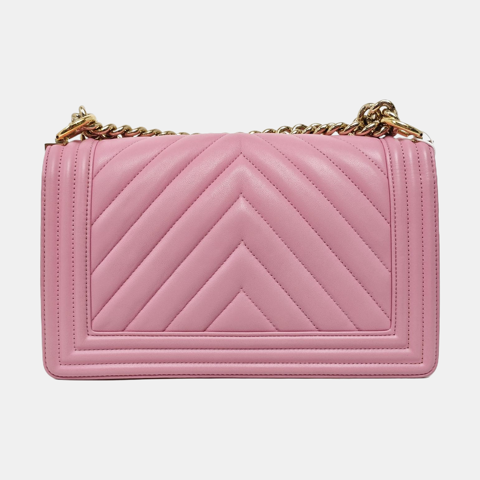 BOY CHANEL Medium Chevron Calfskin Pink