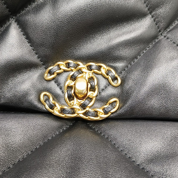 CHANEL 19 Medium Quilted Lambskin Black