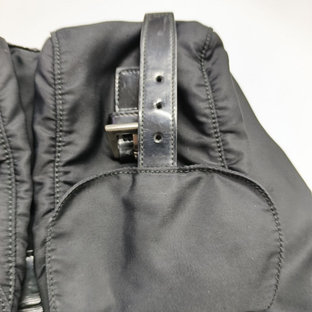Vela Small Nylon Black