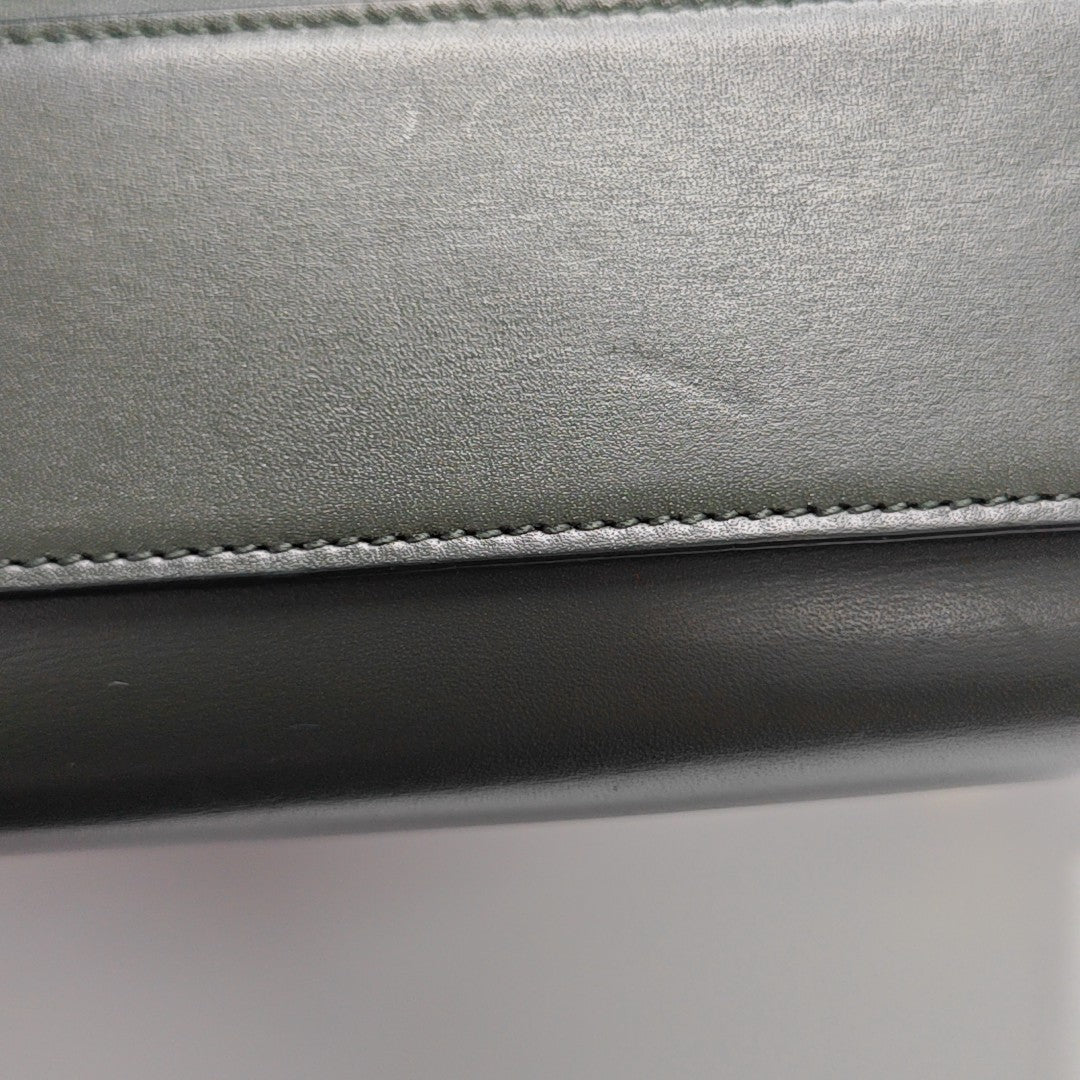 MANHATTAN Medium Calfskin Green