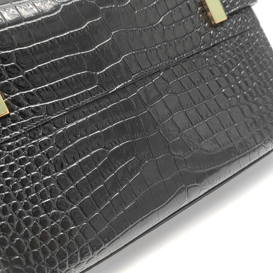 MANHATTAN Small Calfskin Black