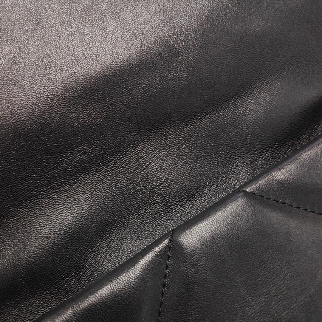 CHANEL 19 Small Quilted Lambskin Black