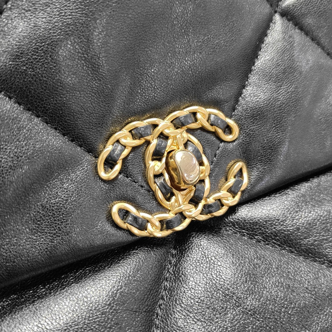 CHANEL 19 Large Quilted Lambskin Black
