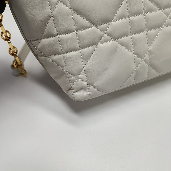 Diortravel Nomad Cannage Calfskin White