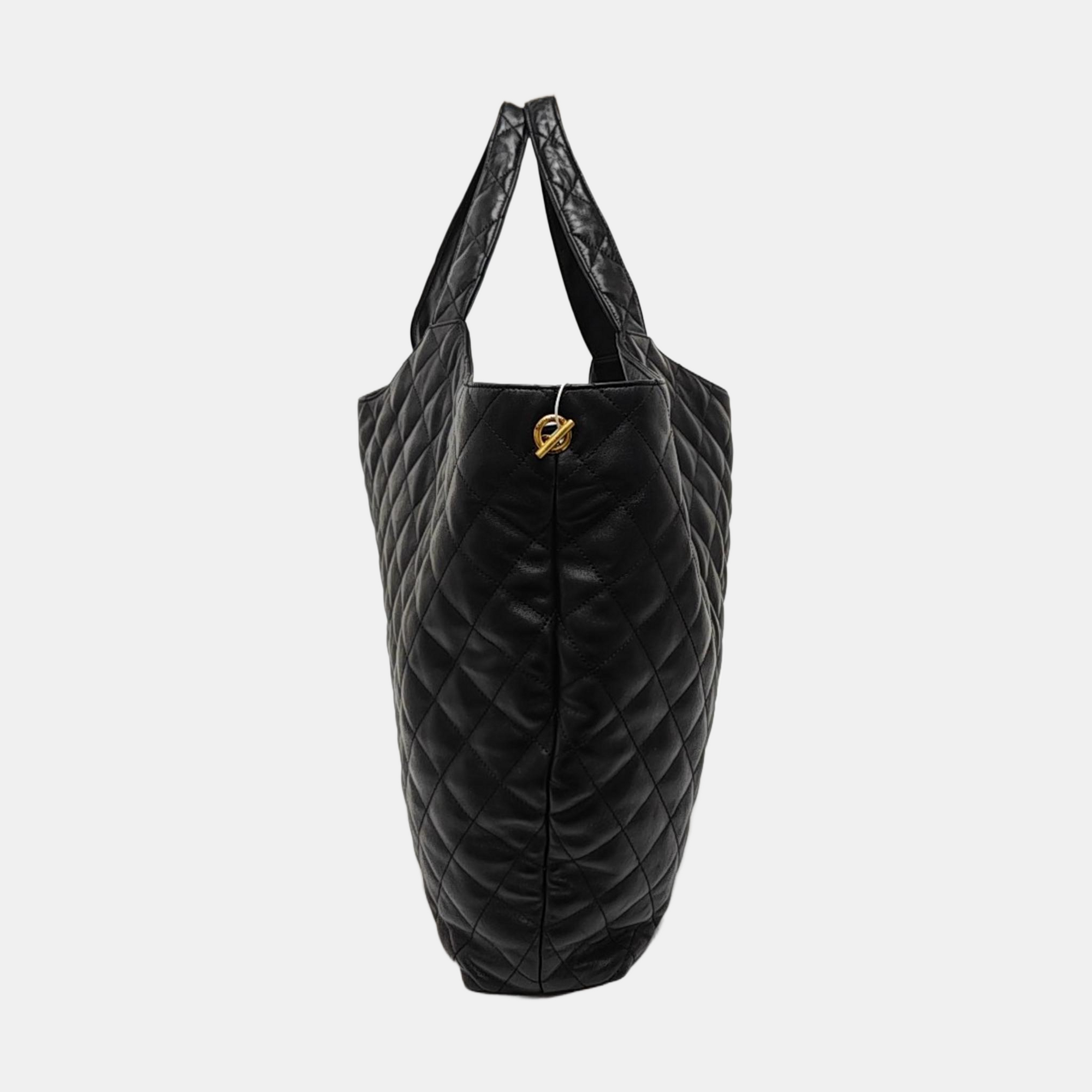 ICARE Extra Large Quilted Lambskin Black