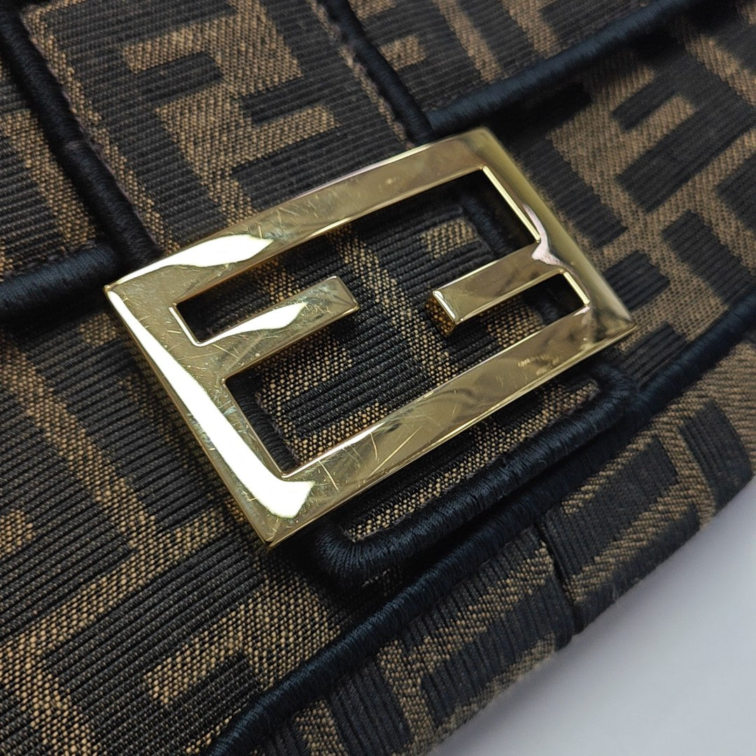 Baguette Medium Canvas Brown