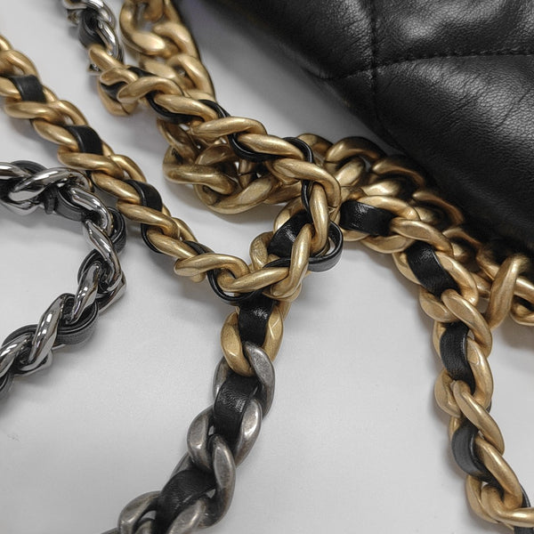 CHANEL 19 Small Quilted Lambskin Black
