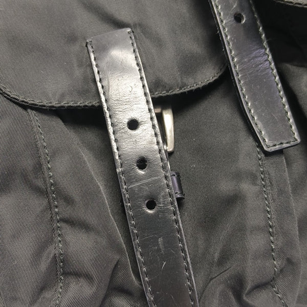 Vela Small Nylon Black