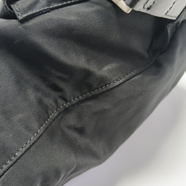 Vela Small Nylon Black
