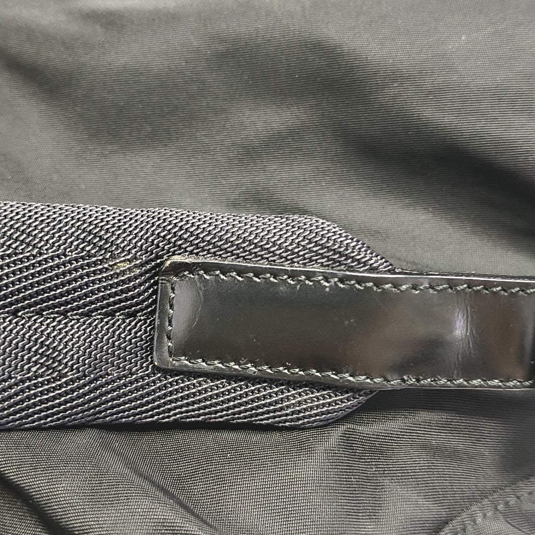 Vela Small Nylon Black