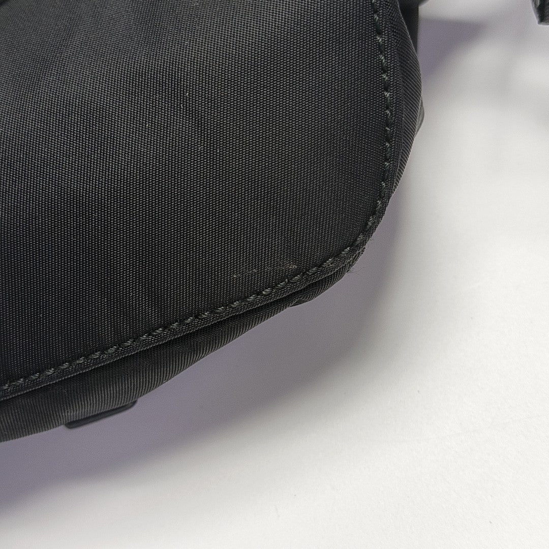 Vela Small Nylon Black