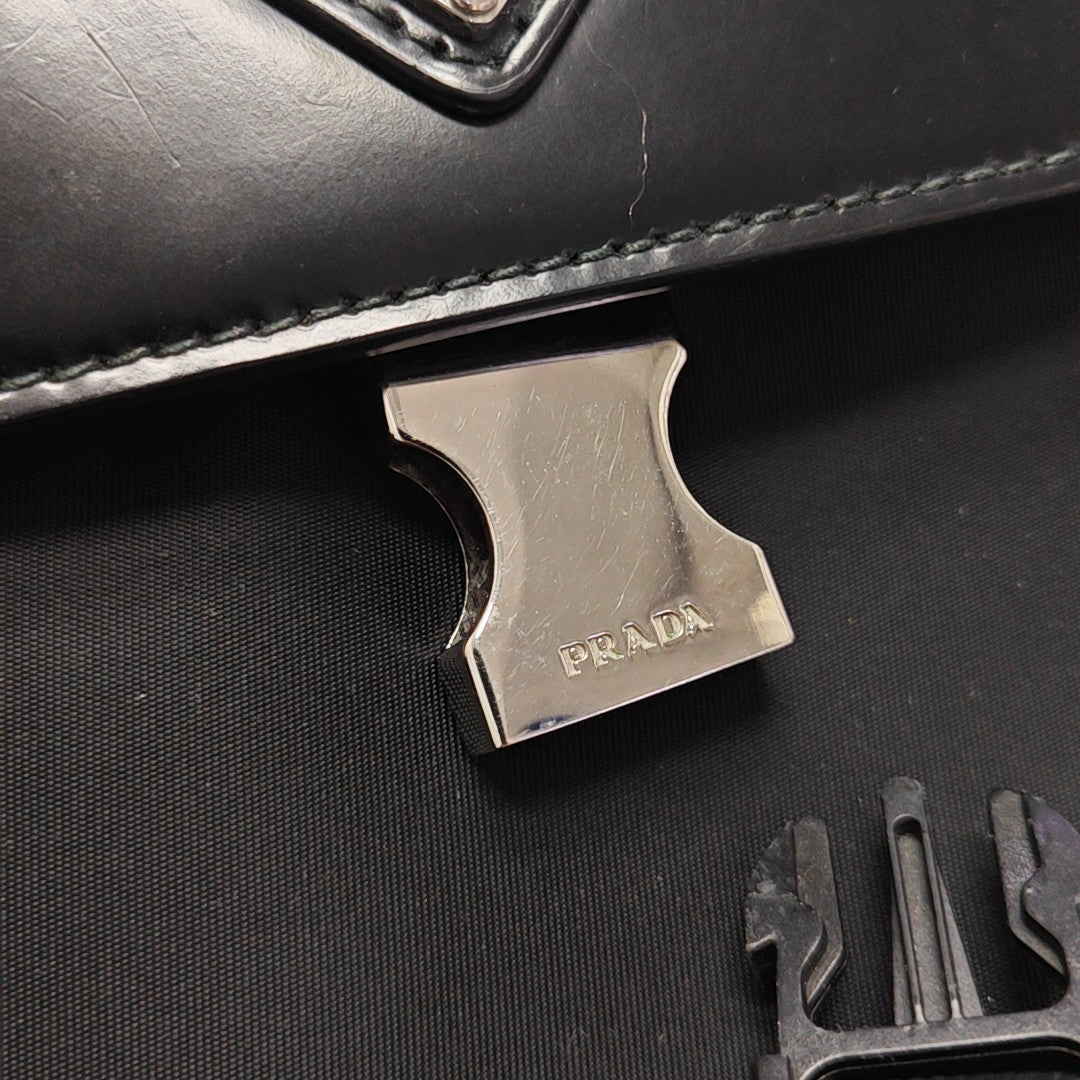 Nylon Calfskin Black