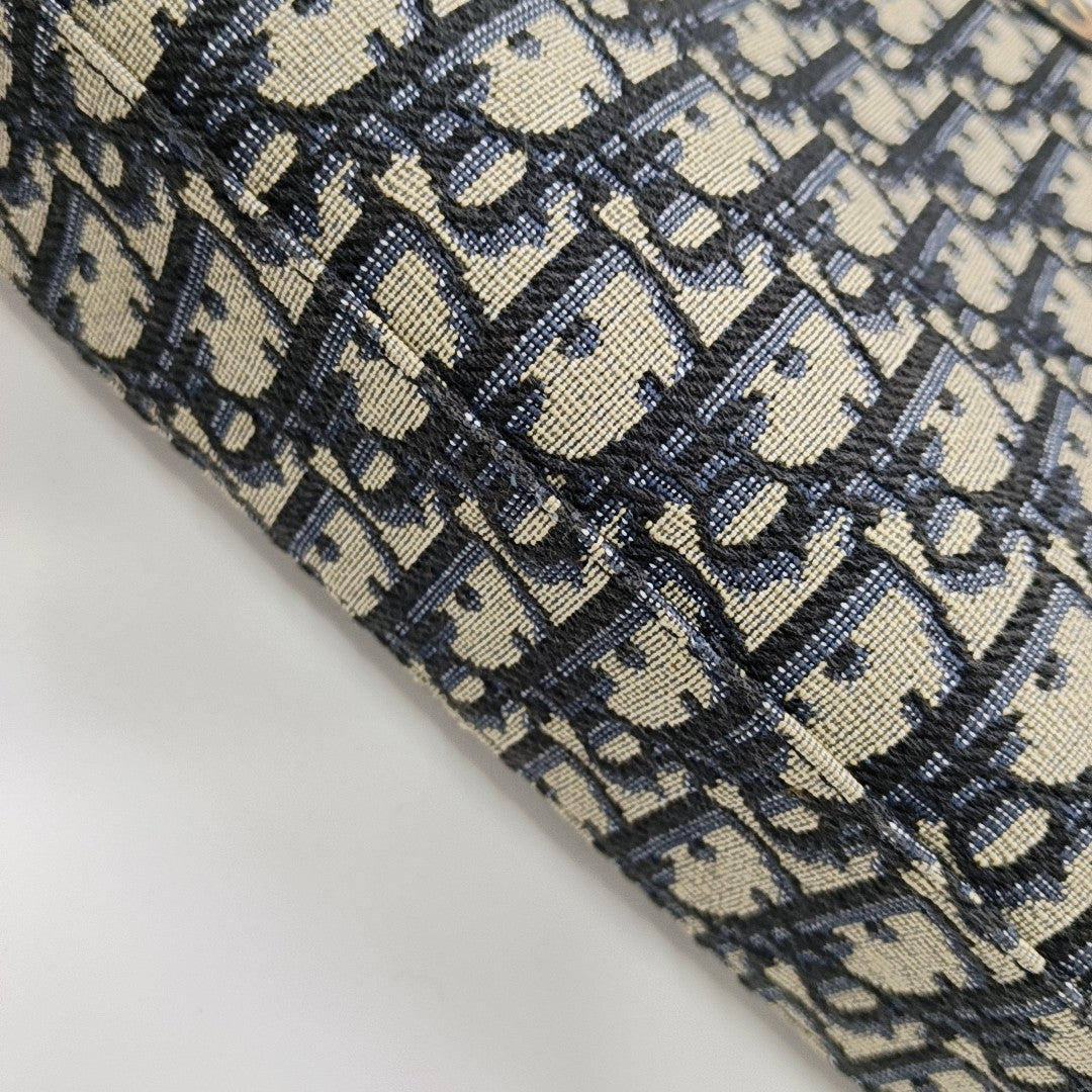 30 Montaigne East-West Oblique Canvas Blue