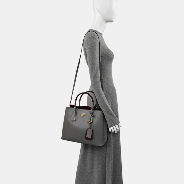 Double Medium Calfskin Gray