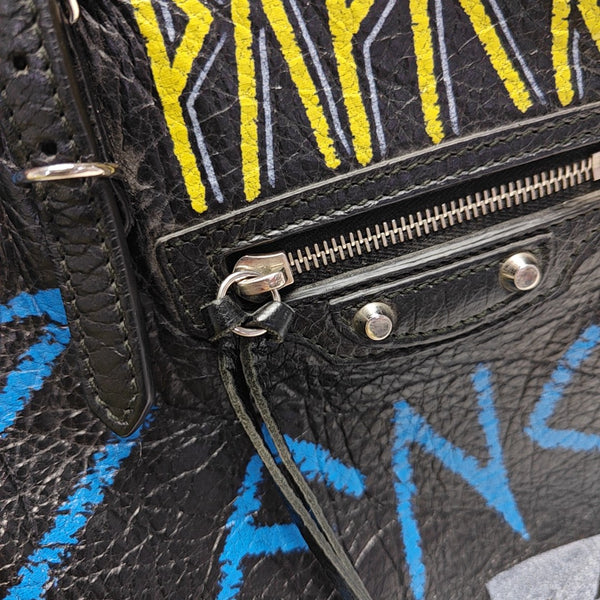 Classic City Small Lambskin Black