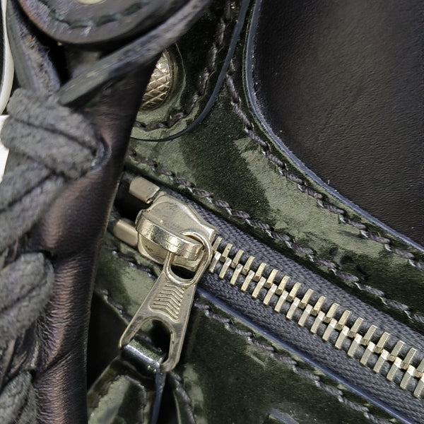 Classic City Medium Calfskin Black