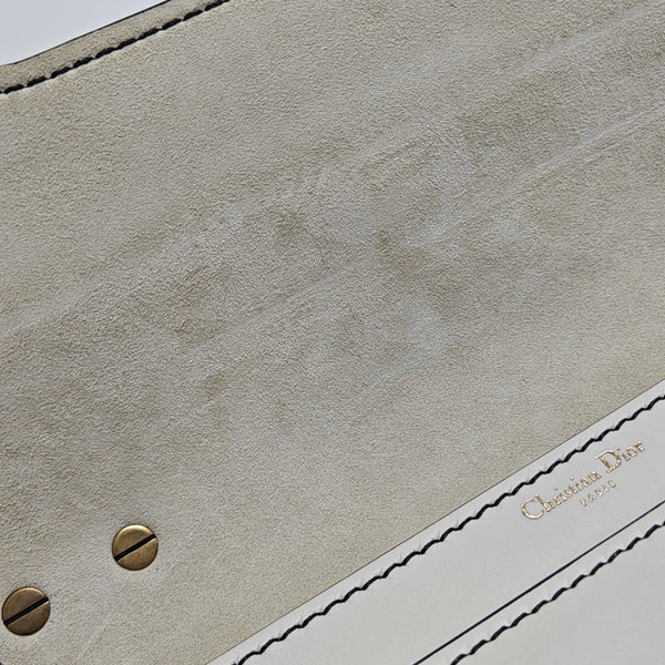 J'adior Calfskin White