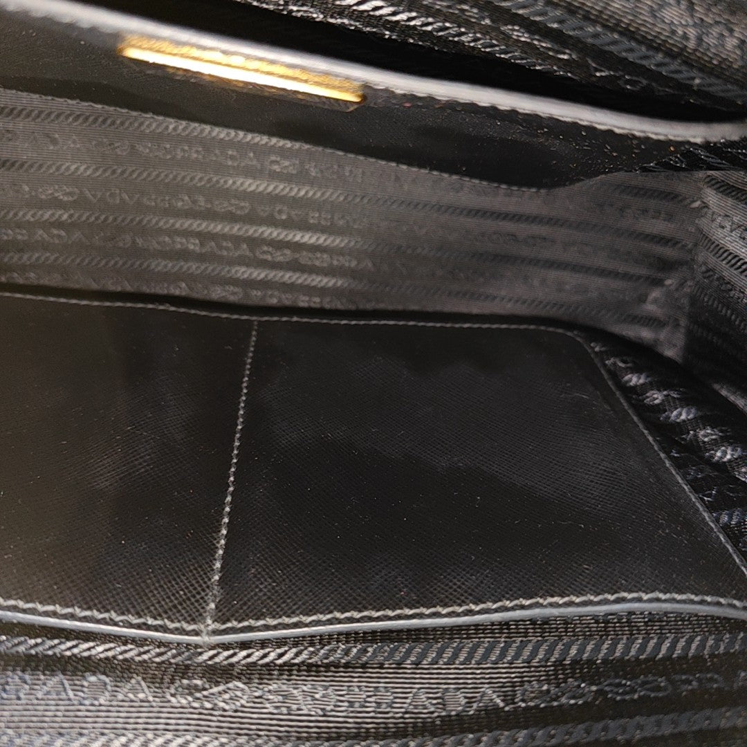 Galleria Large Saffiano Calfskin Black