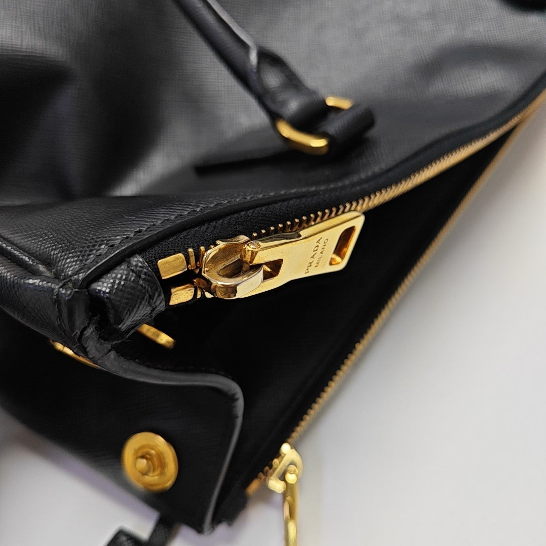 Galleria Large Saffiano Calfskin Black