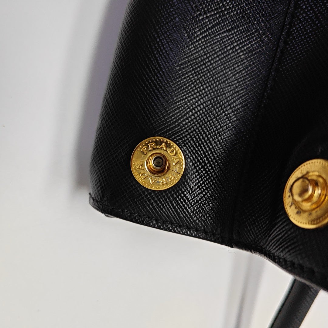 Galleria Large Saffiano Calfskin Black