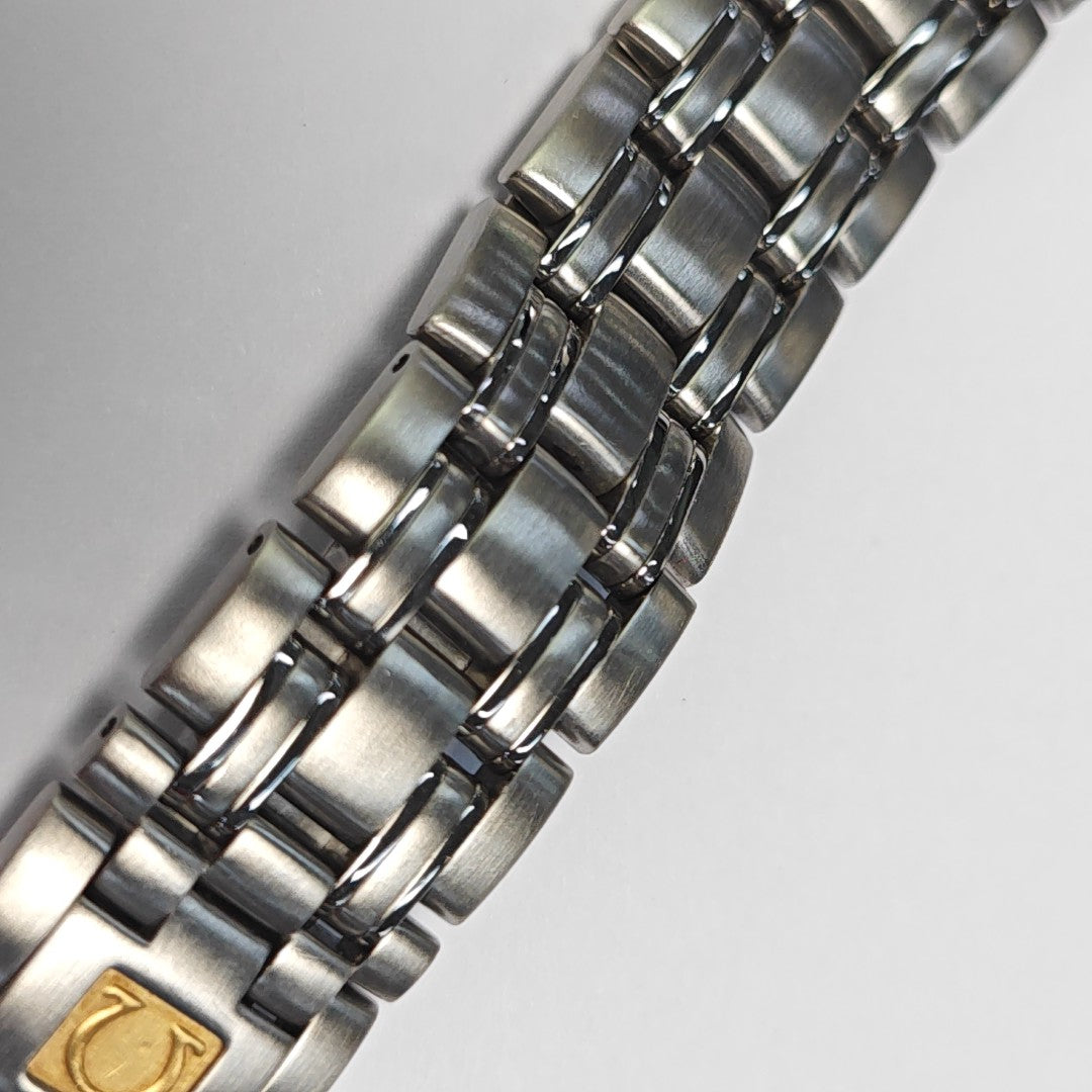36.6mm Blue Quartz Watch