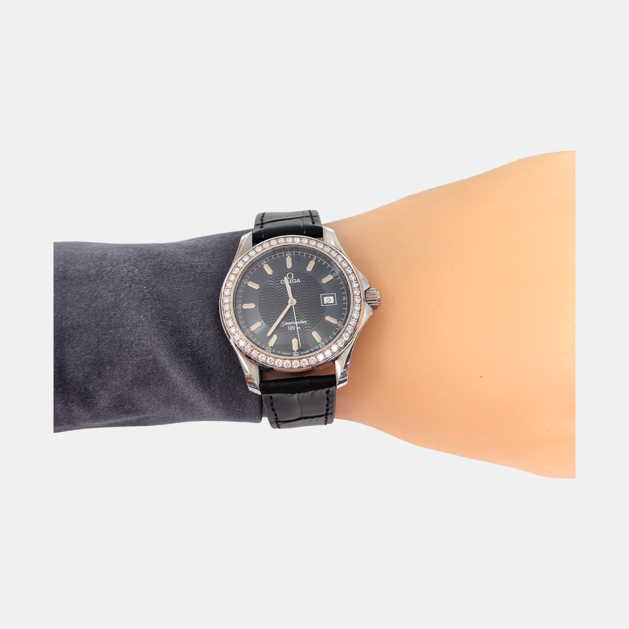 36.3mm Blue Quartz Watch