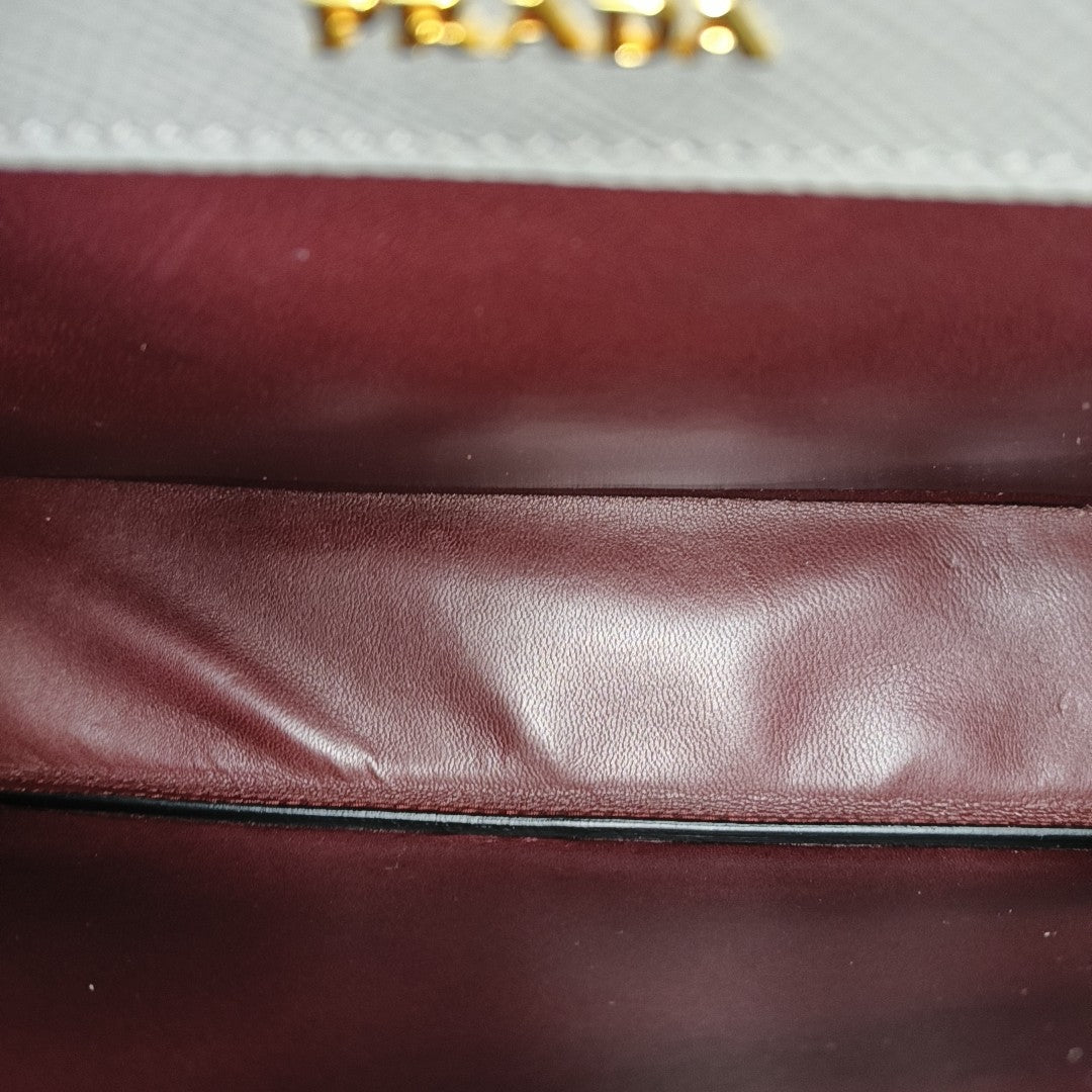 Double Medium Calfskin Gray