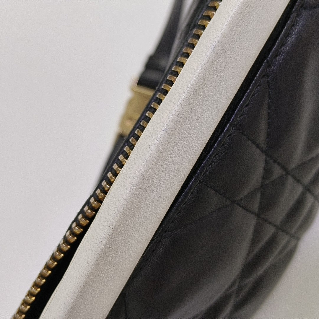 Dior Vibe Hobo Quilted Lambskin Black
