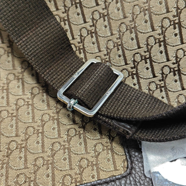 Street Chic Canvas Beige